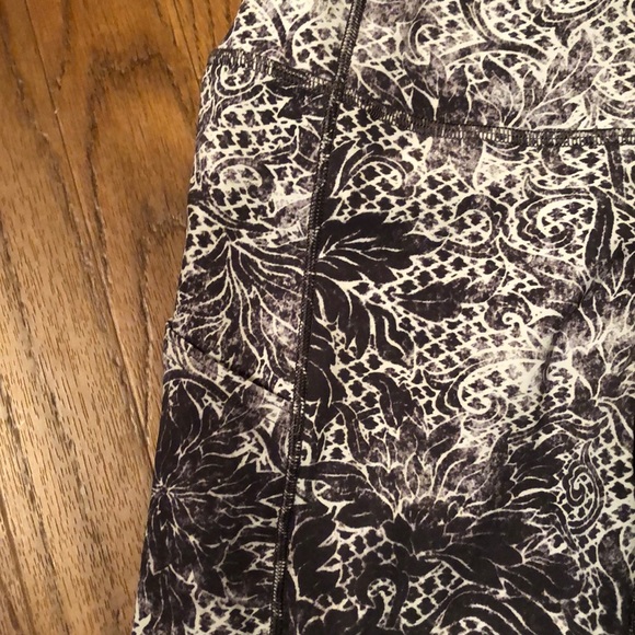 LULULEMON LUX YOGA PANTS - Picture 3 of 4